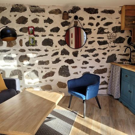 La Maisonnette Sous Le Cerisier Bergonne ภายนอก รูปภาพ