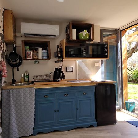 La Maisonnette Sous Le Cerisier Bergonne ภายนอก รูปภาพ